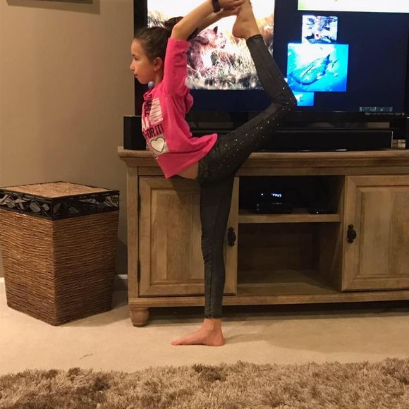 Meet your Posher, Alexis - Picture 1 of 1